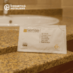 sampon si gel de dus hotelier sense 2in1
